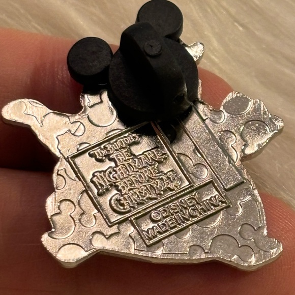 Disney NBC Oogie Boogie Trading Pin - Picture 2 of 2